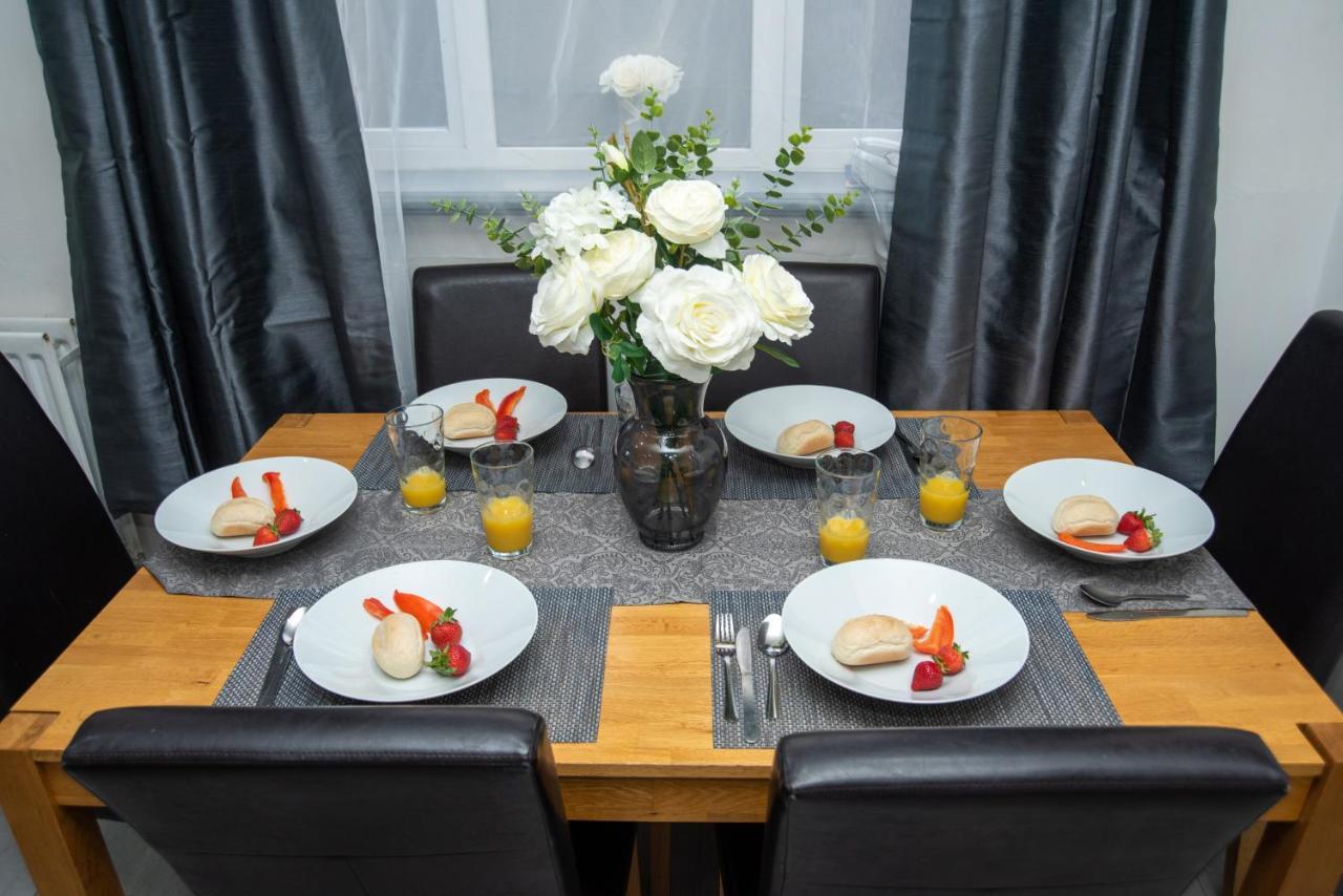 South Cheshire House Holiday home